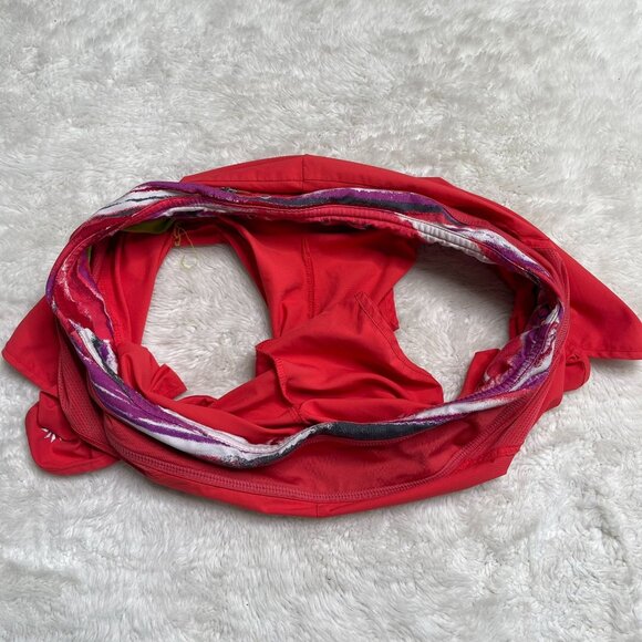 Athleta Women's Red Fast Route Mid Rise Run Shorts Size Medium - Picture 12 of 14